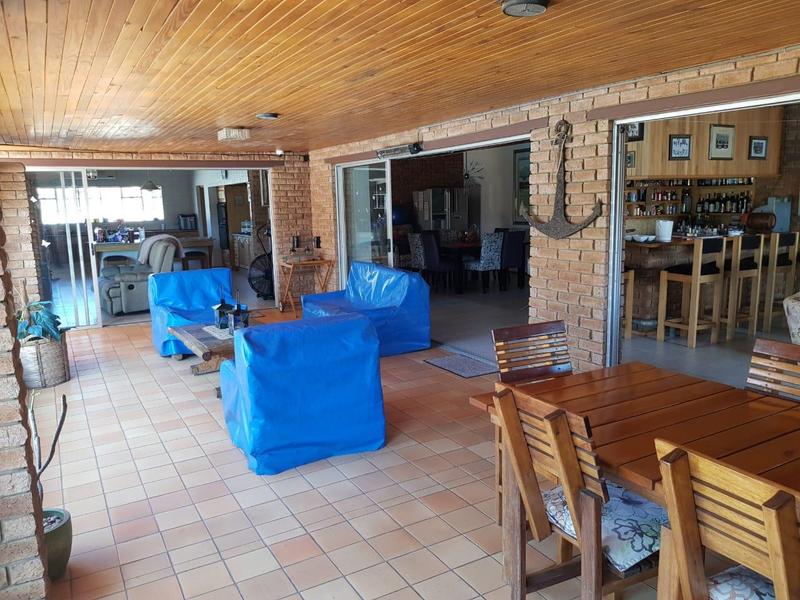 4 Bedroom Property for Sale in Naudeville Free State